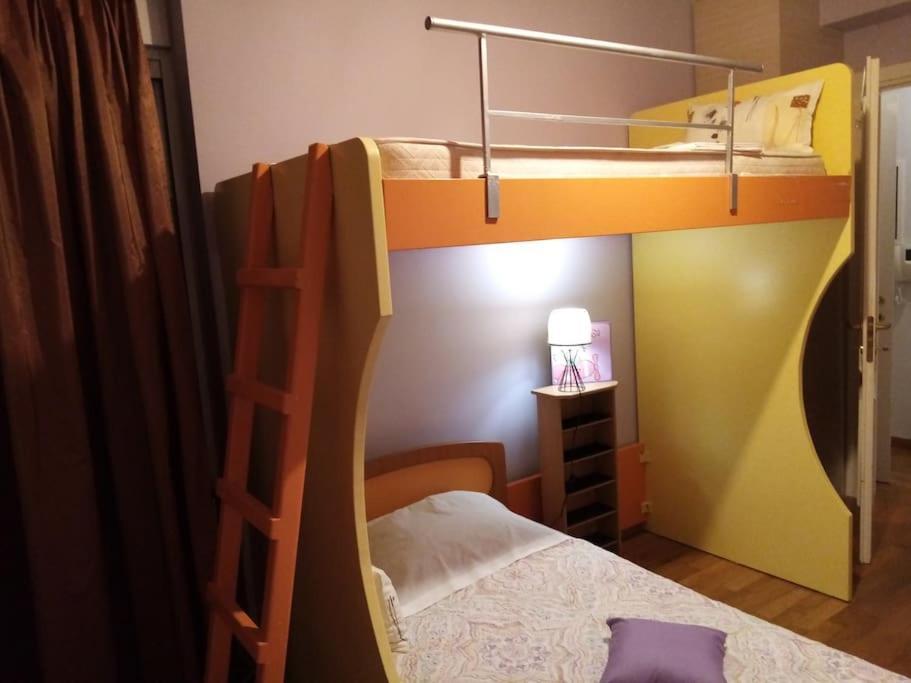 Τεσσαρι Στον Ναυτικο Ομιλο Χiου Apartment Chios Town Bagian luar foto